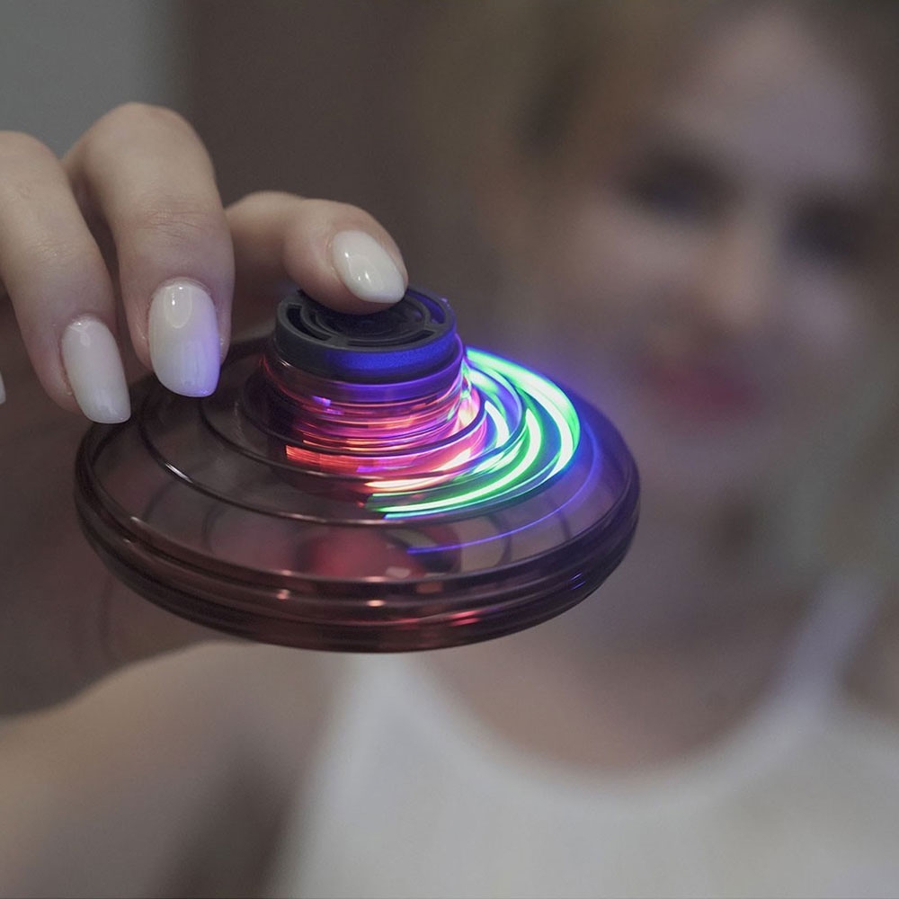 Selbstfliegende 3D Quadrocopter UFO Drohne Flugkreisel Spielzeug LED Blinklicht - Schwarz