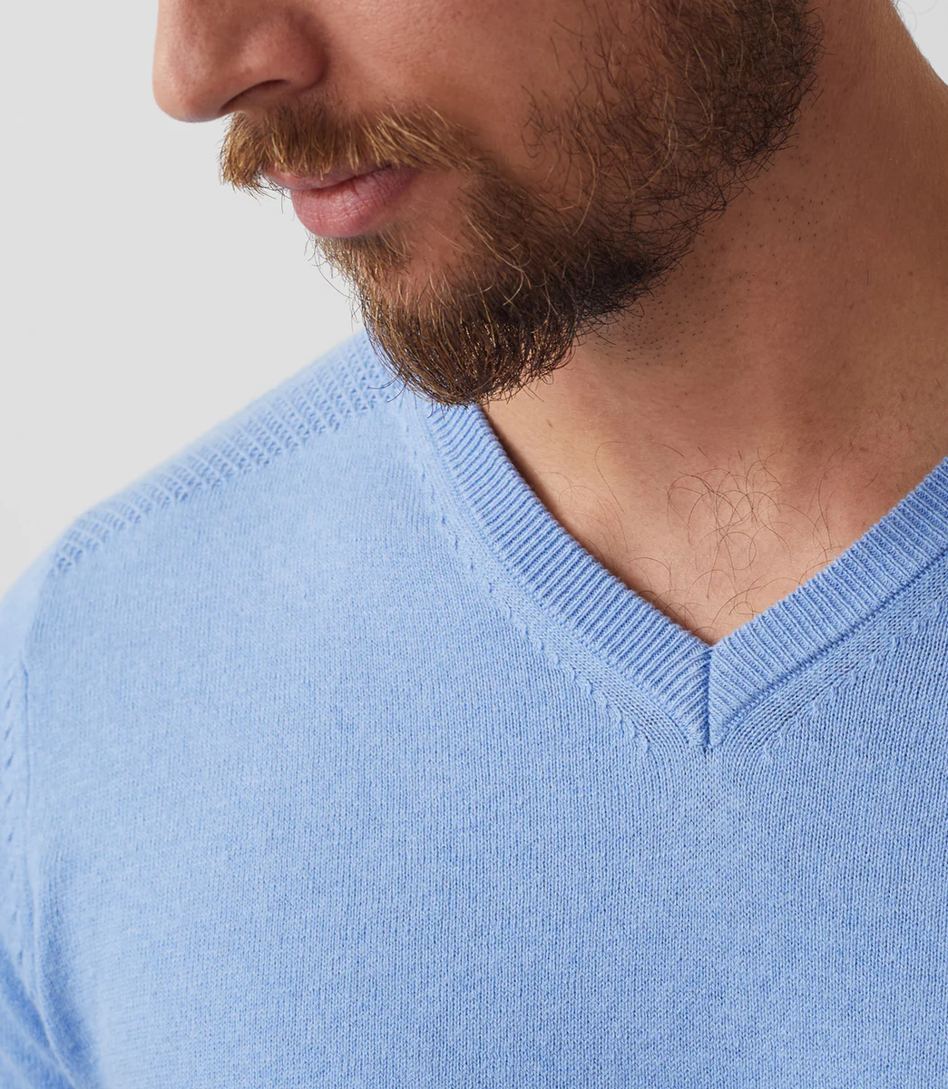 Pull col V coton-cachemire bleu ciel 