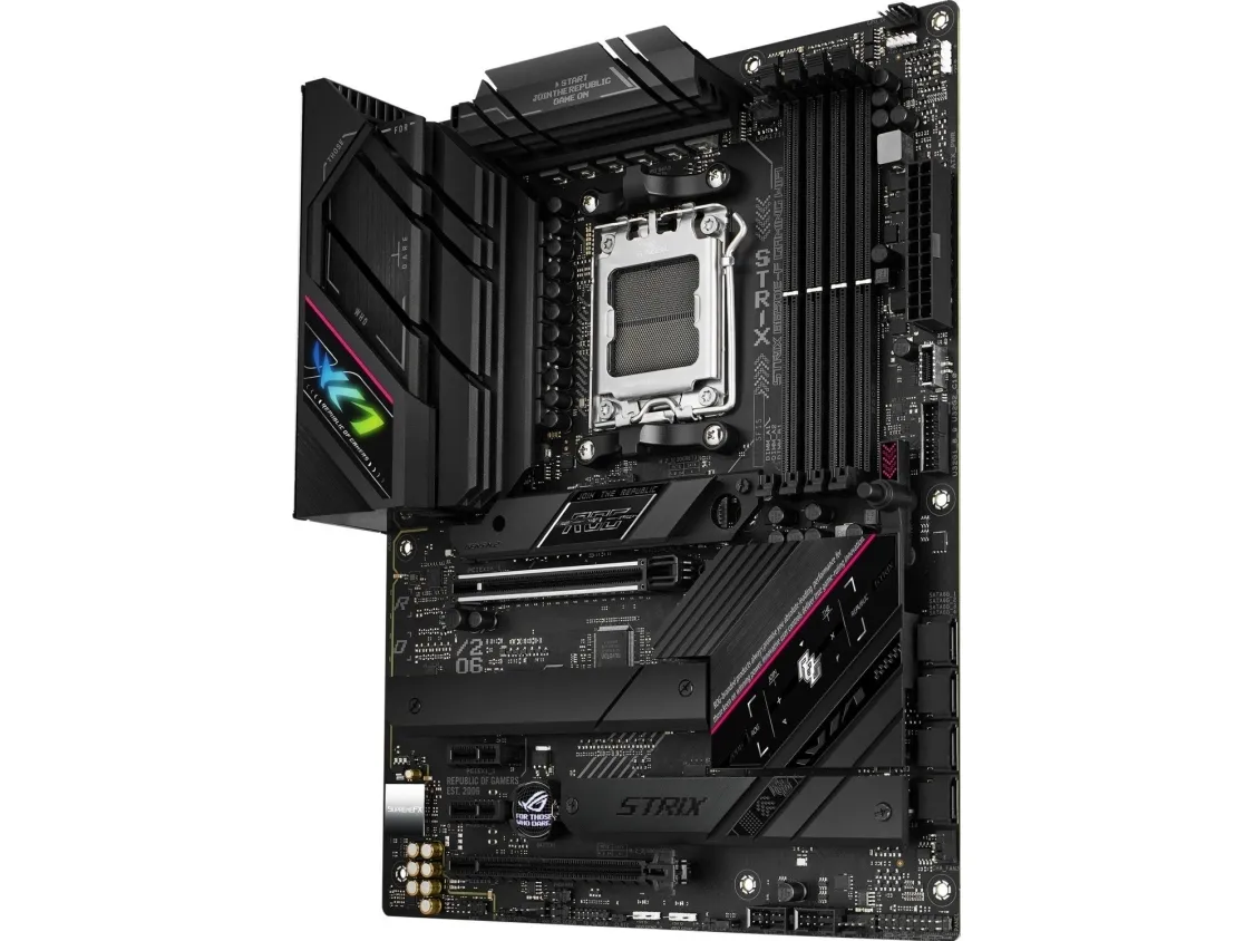 ASUS ROG Strix B650E-F Gaming WiFi - Bundkort - ATX - Socket AM5 - AMD B650 Chipset - USB-C 3.2 Gen 2x2, USB-C 3.2 Gen2, USB 3.2 Gen 2, USB 3.2 Gen 1 - 2.5 Gigabit LAN, Wi-Fi 6, Bluetooth - onboard grafik (CPU påkrævet) - HD Audio (8-kanaler)