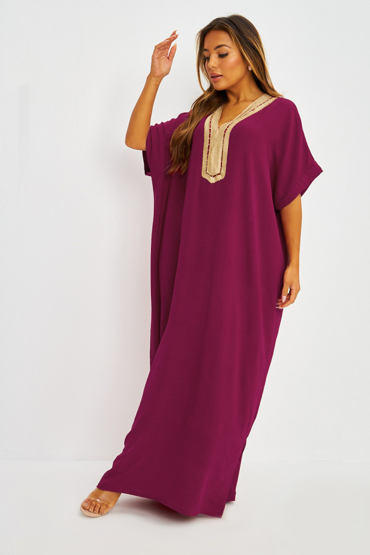 Abaya rouge bordeaux à broderies dorées