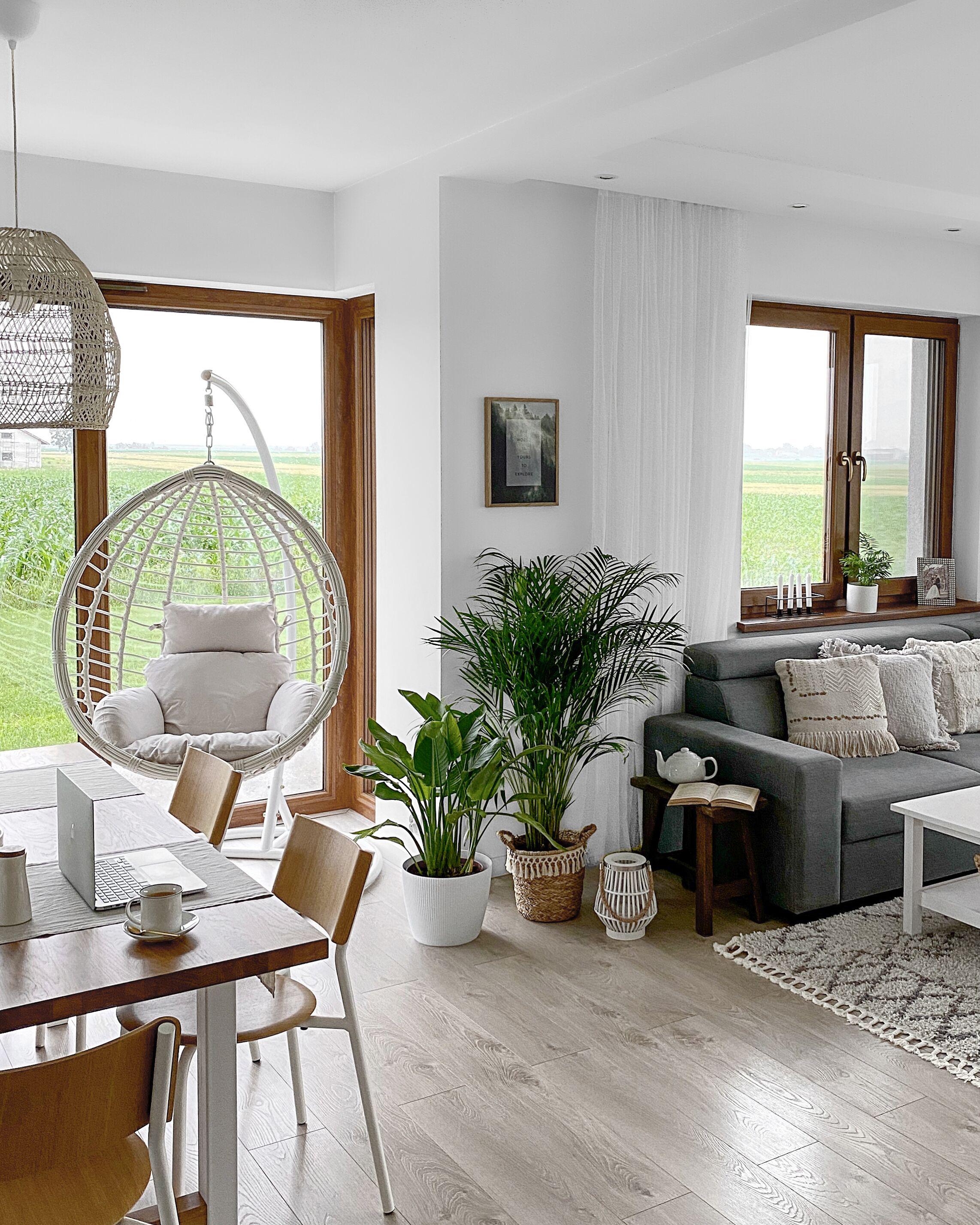 Hangstoel met standaard FANO PE rotan Wit