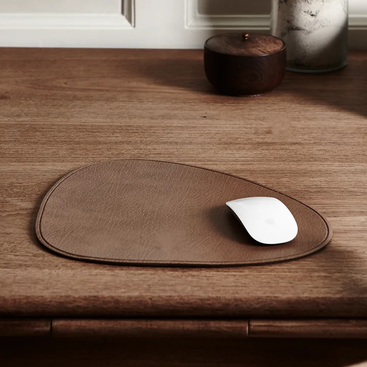 Lind DNA - Mouse Mat Curve, Bull schwarz / Naht anthrazit