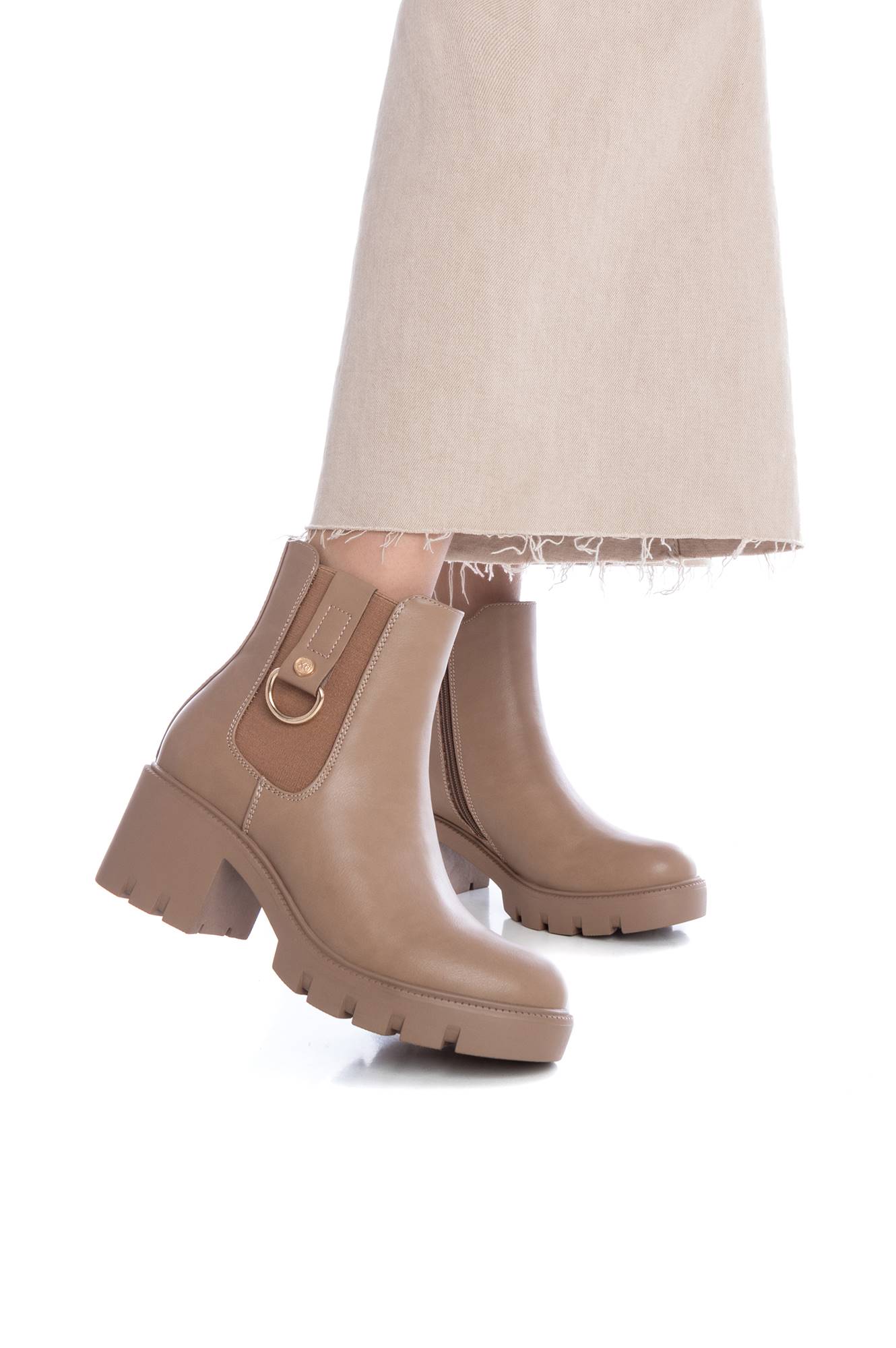 Botas de cano curto femininas