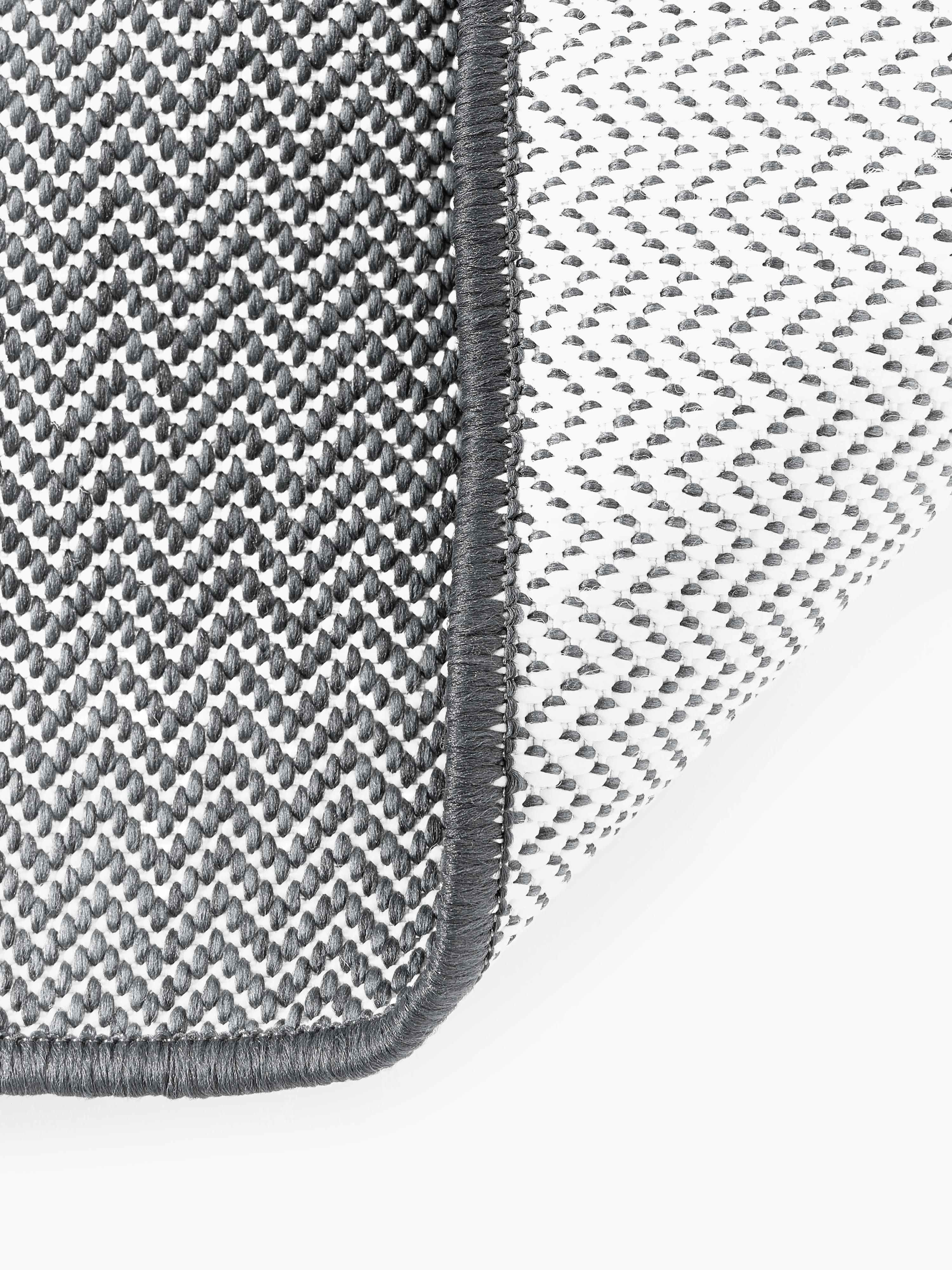 Indoor & outdoor dubbelzijdig vloerkleed Cort met zigzag patroon