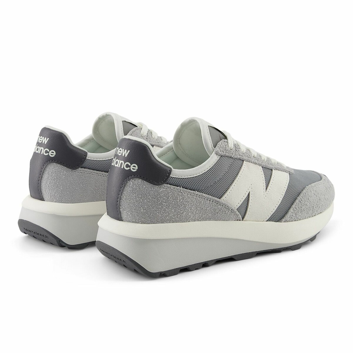 Tênis NEW BALANCE U370