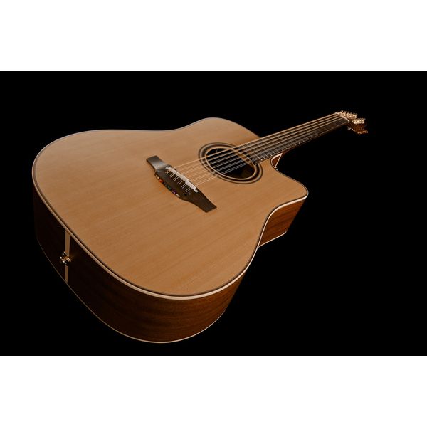 Takamine P3DC-12 w/Softcase