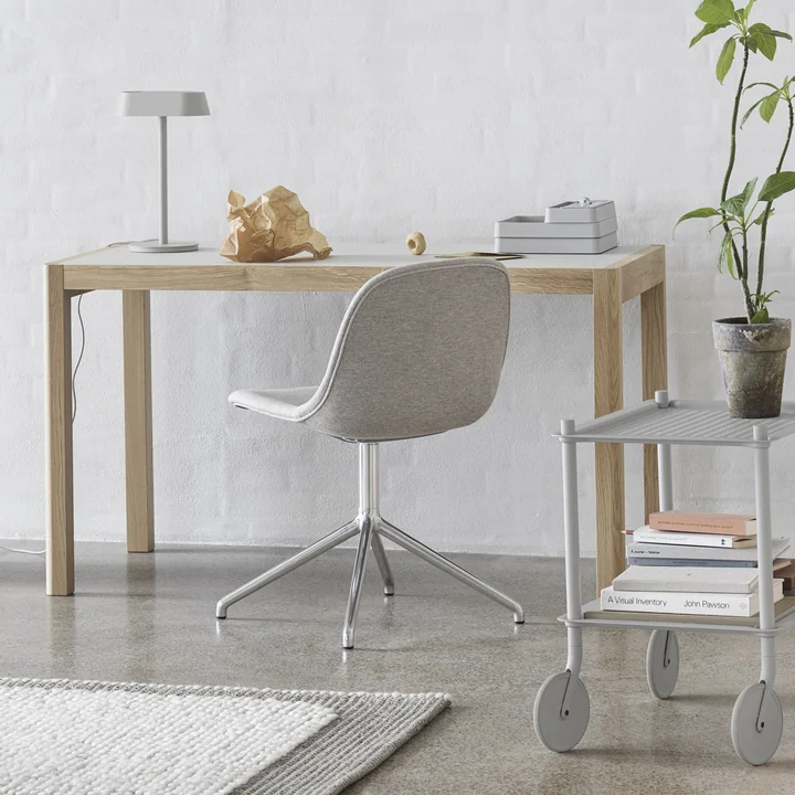 Muuto - Workshop Schreibtisch 130 x 56 cm, Eiche / warmes grau