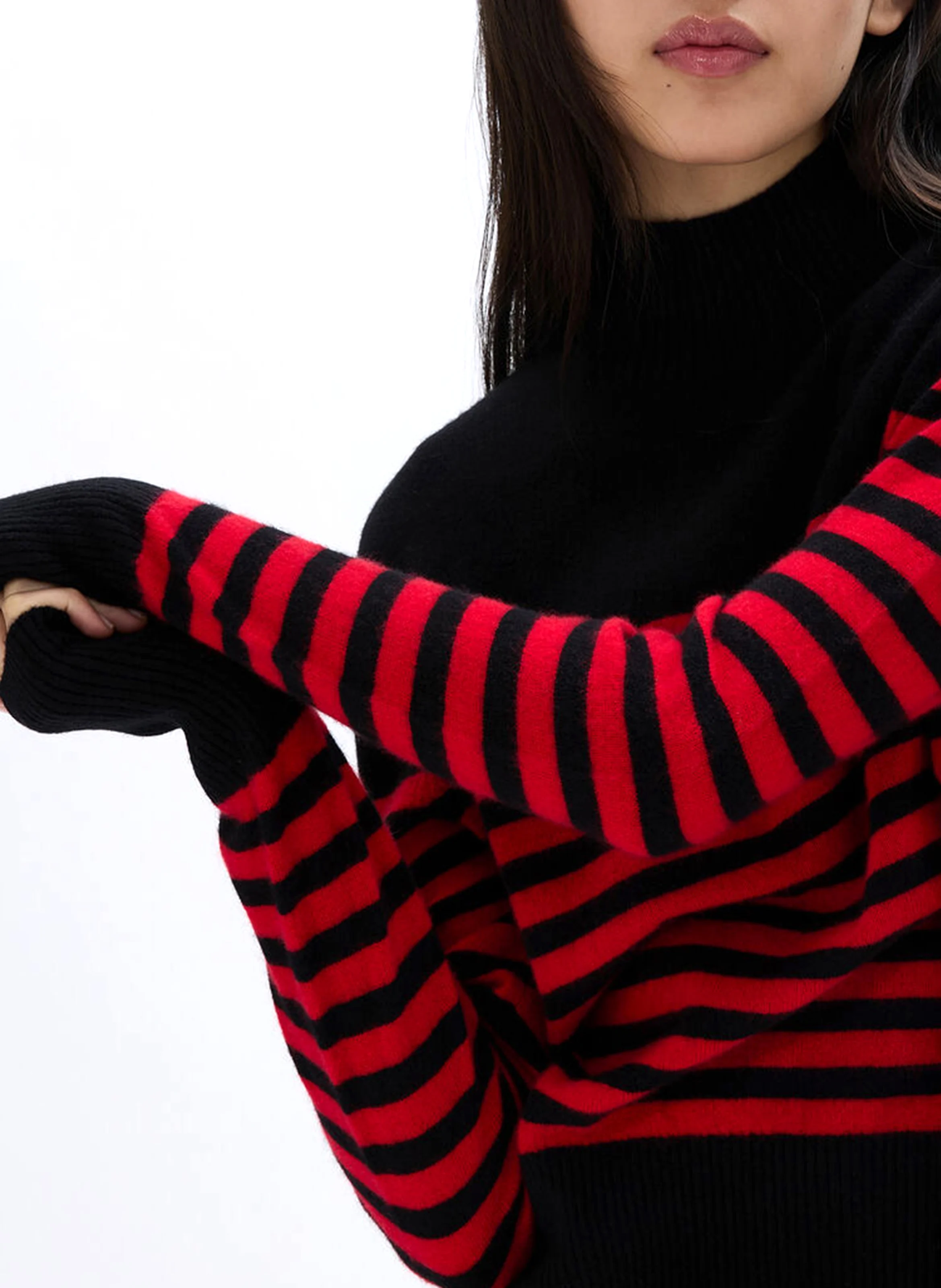 Pull droit col montant en cachemire | Noir