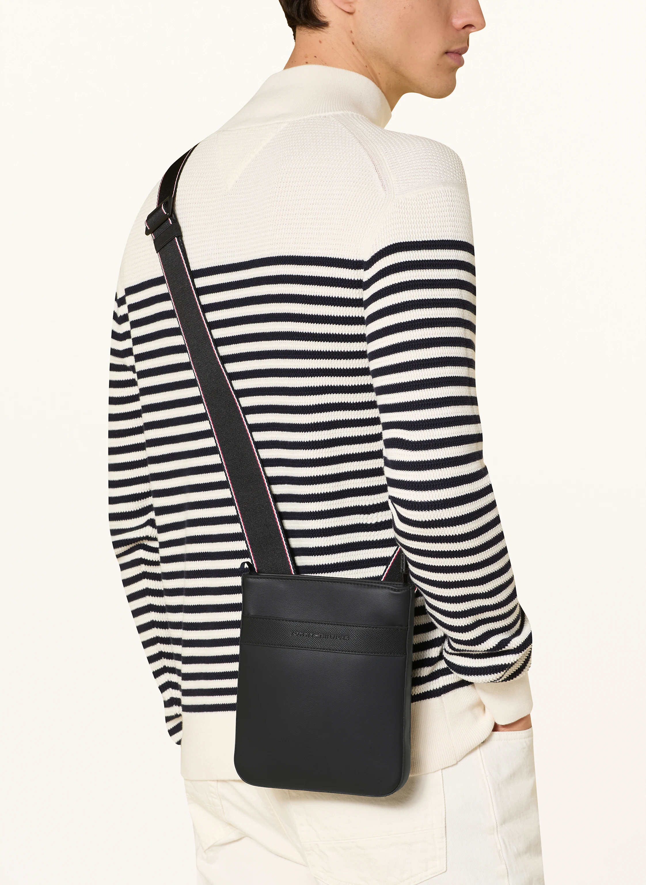 TOMMY HILFIGER Umhängetasche