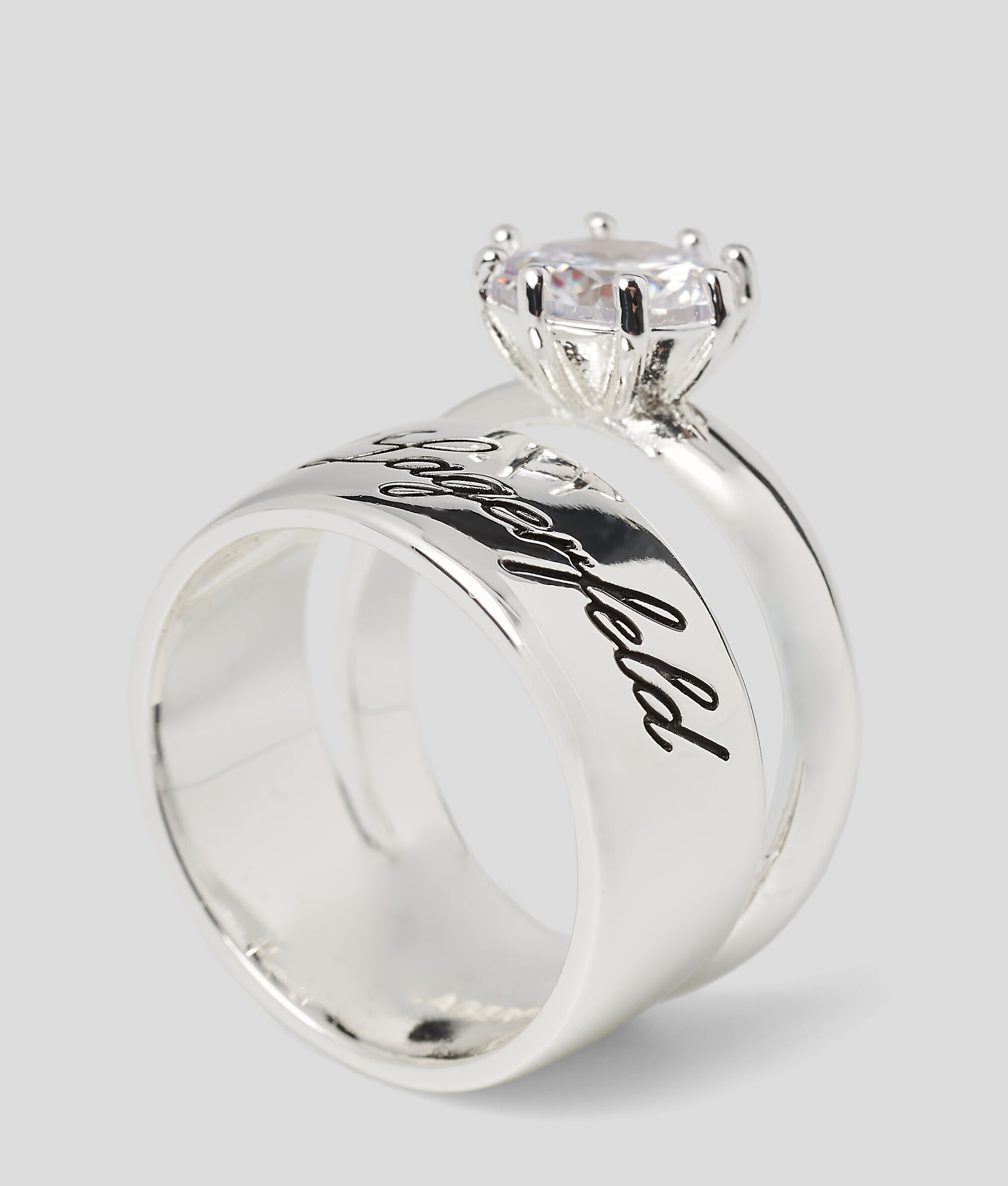 DOUBLE BAGUE HOTEL KARL