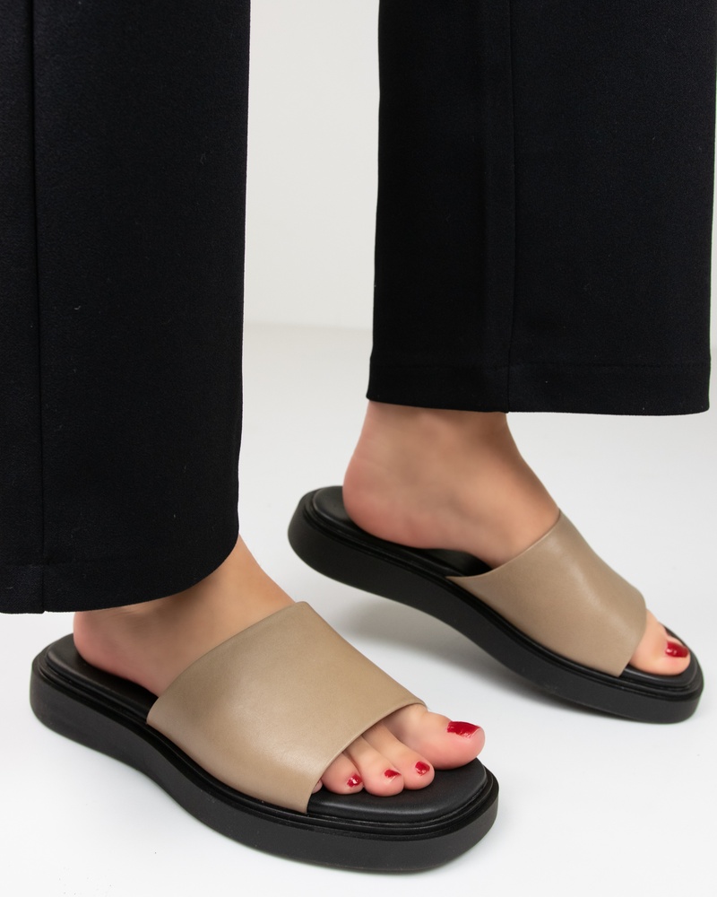 Vagabond Shoemakers Connie Slippers  - bruin