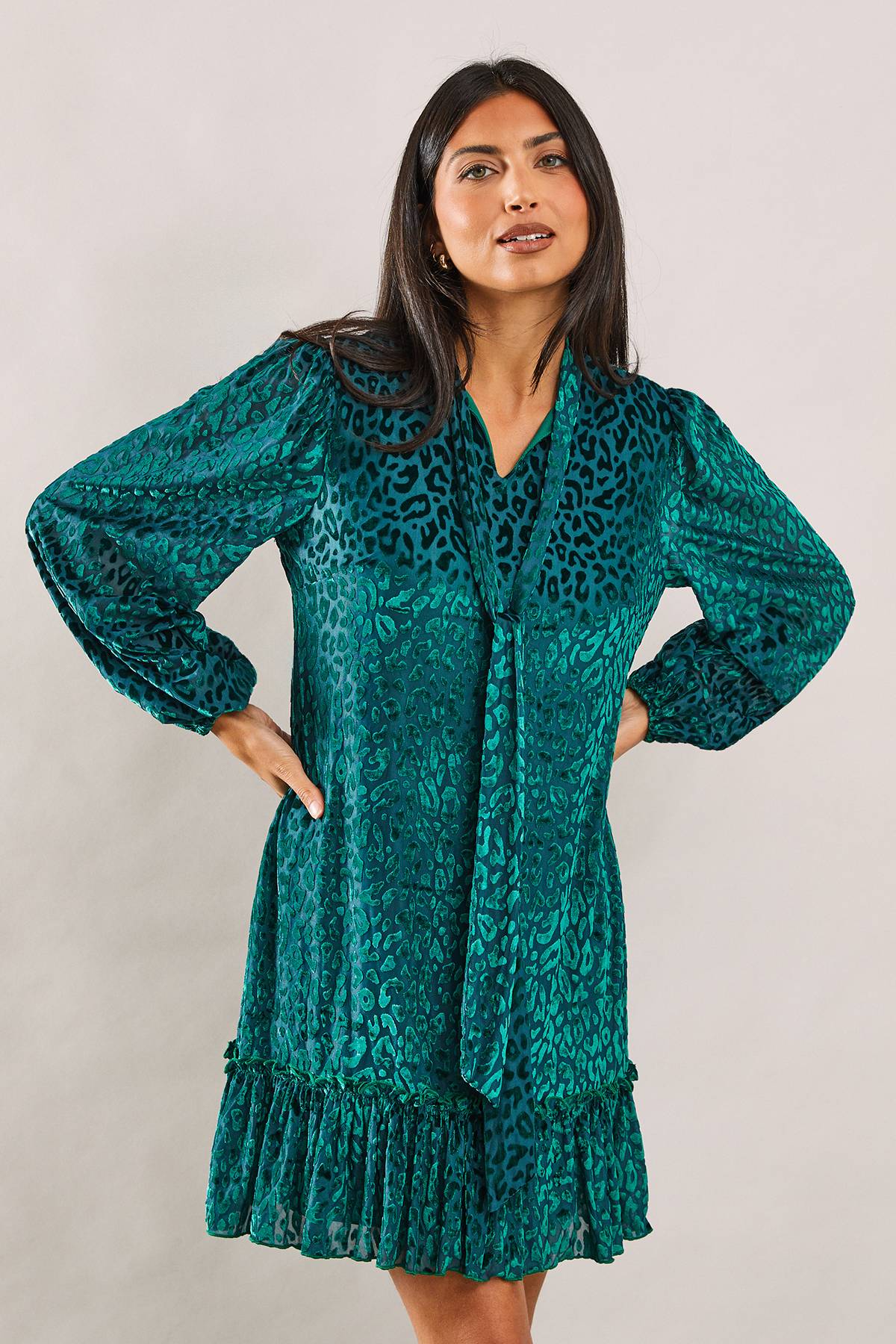 Wallis Robe à Col Noué Motif Animal Dévoré