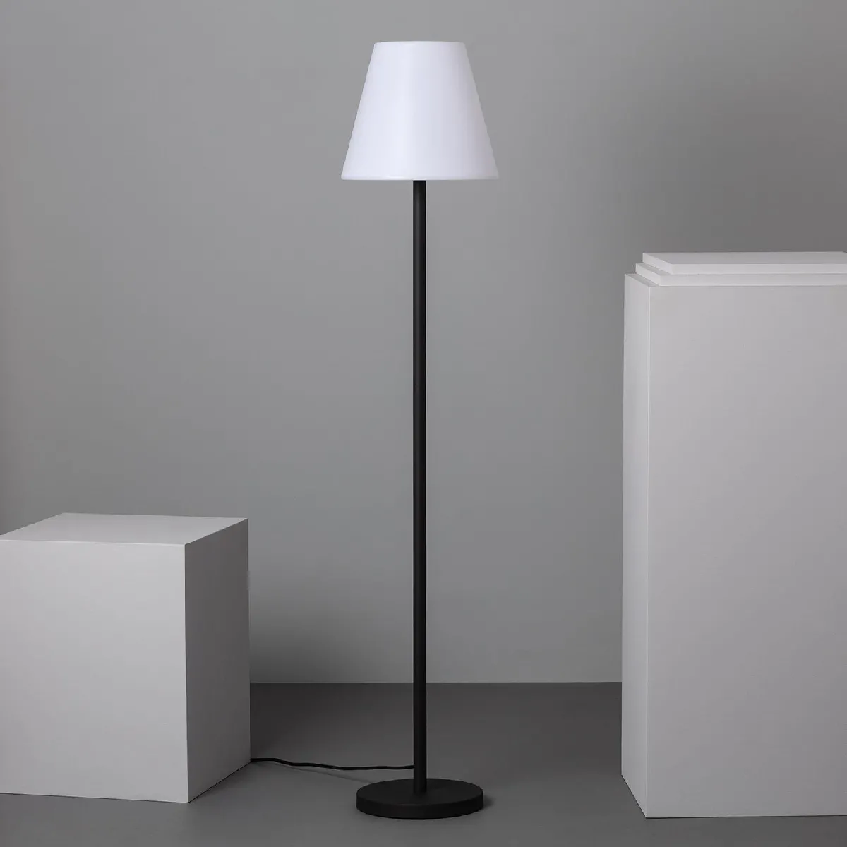 Ledkia Lampadaire Maipo - Noir