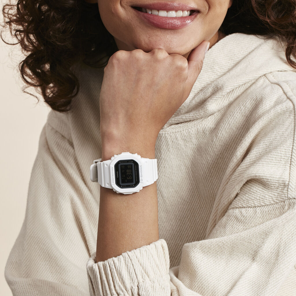Montre Casio G-shock Women Classic Noir