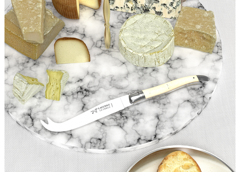 Couteau à fromage Laguiole avec un manche en os de bovin et mitres en acier inoxydable