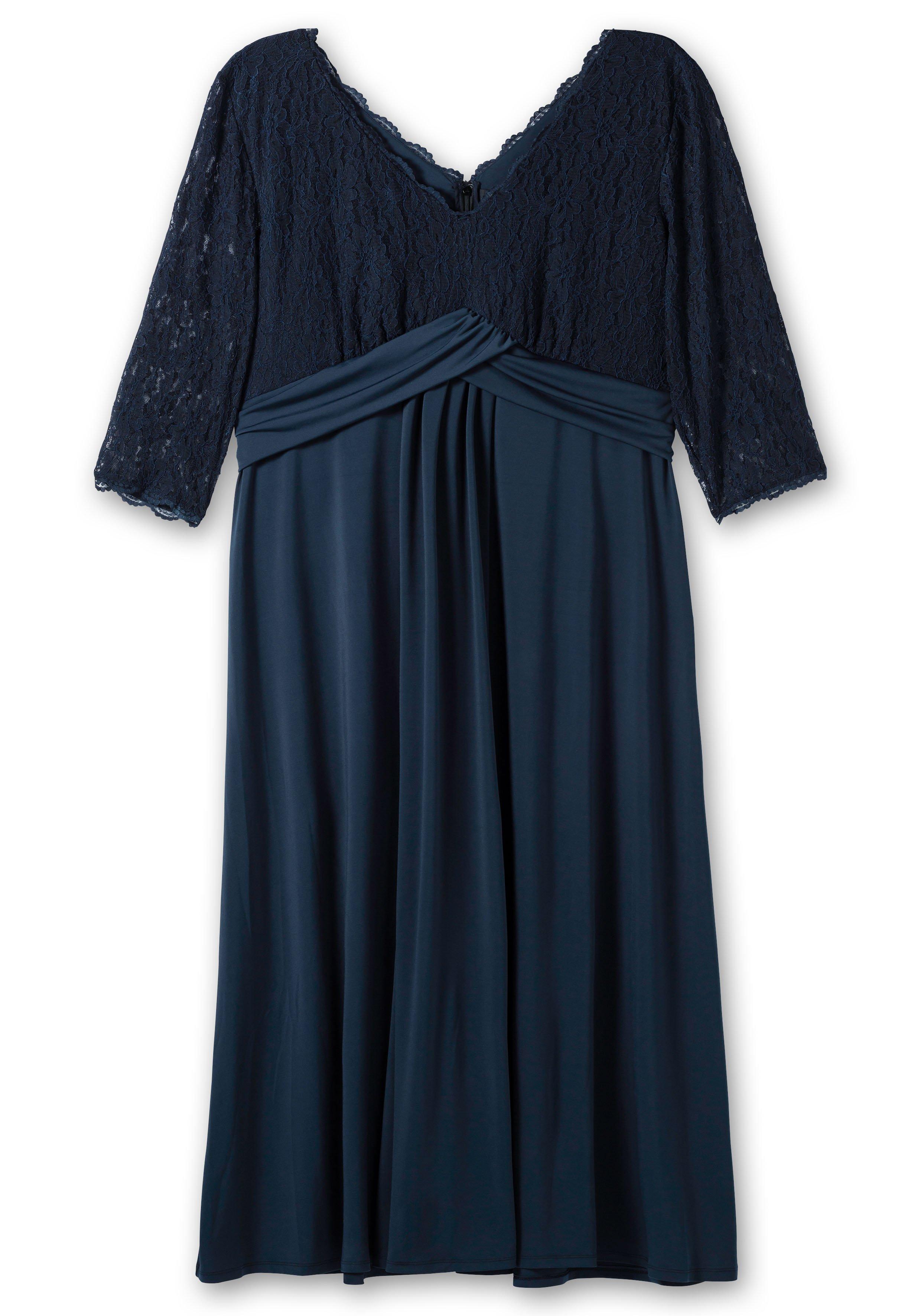 Abendkleid mit Oberteil aus floraler Spitze