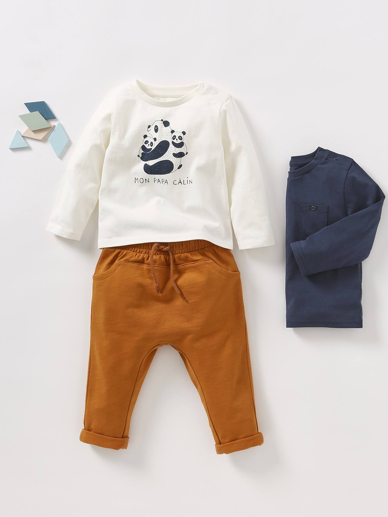 Calça de lã lisa bege claro para bebê menino