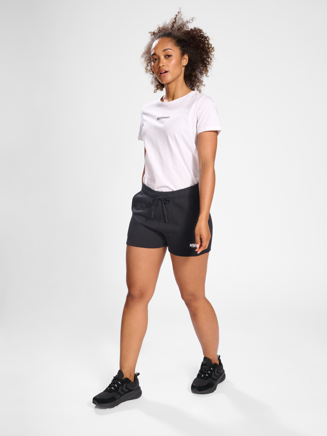 hmlLEGACY WOMAN SHORTS