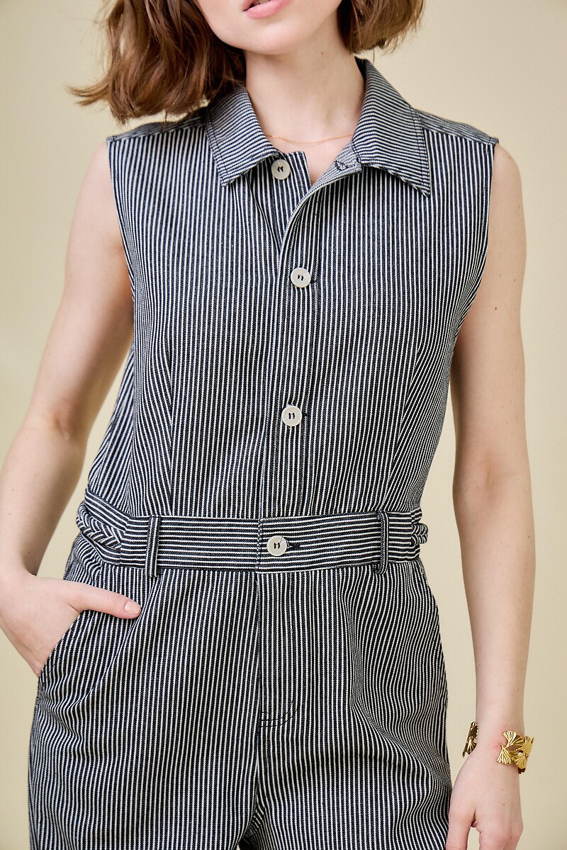 ATÉ BREVE<br>Macacão jeans listrado