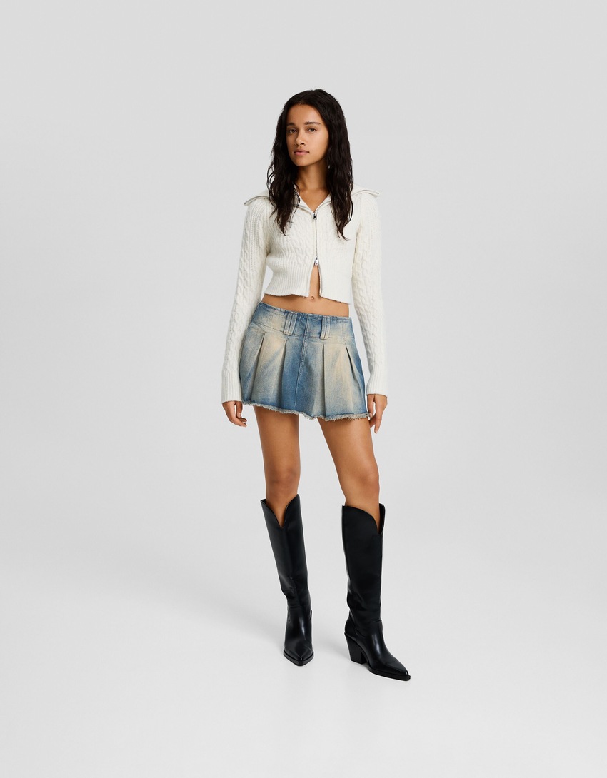 saias-calça plissadas em denim desbotado