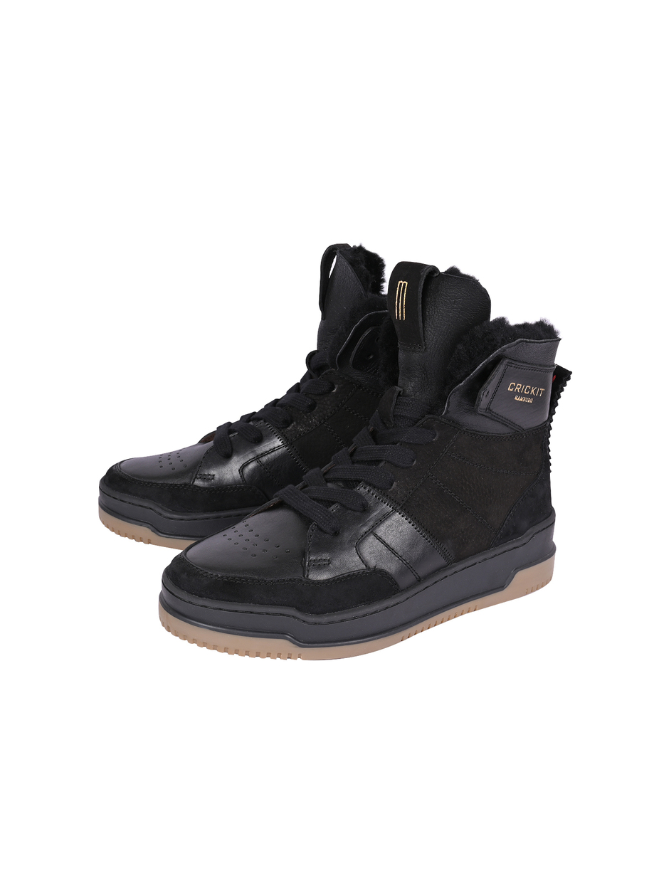 SNEAKER NAILA