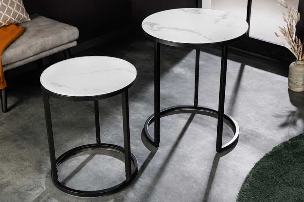 Design Beistelltisch ELEGANCE 2er Set weiß rund Kristallglas mit Marmor-Dekor schwarzes Gestell