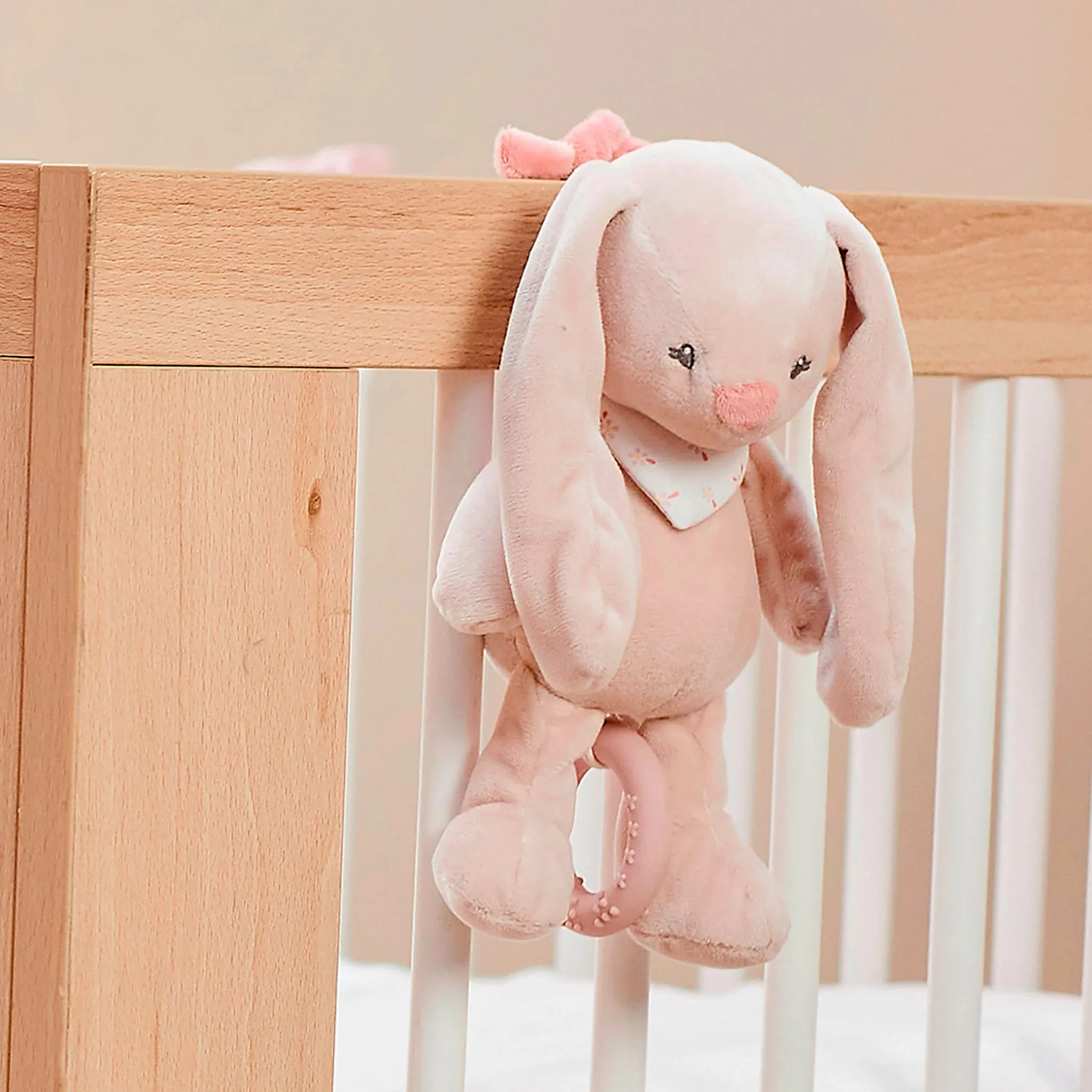 Nattou Peluche Musicale Pomme le Lapin 23 cm