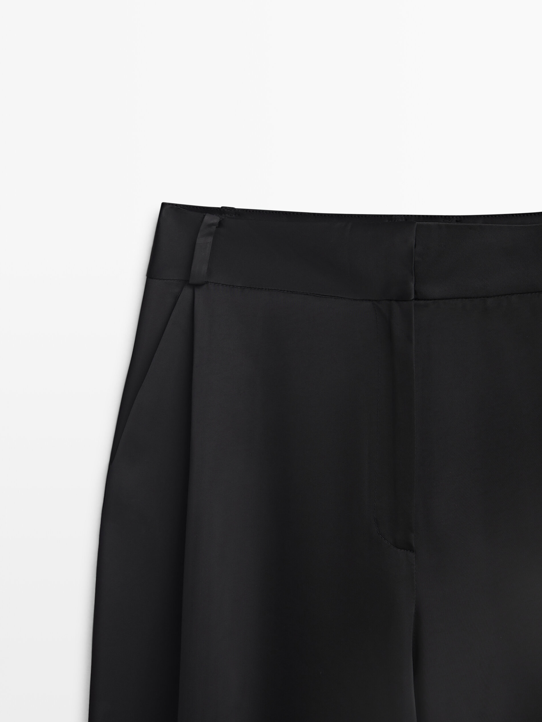 Calça plissada de cetim preto - Studio - PRETO