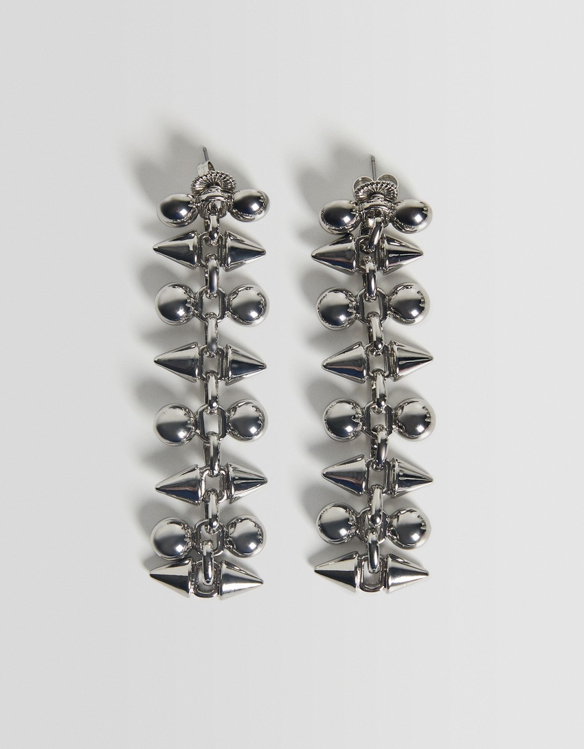 Brincos Generation Bershka com spikes