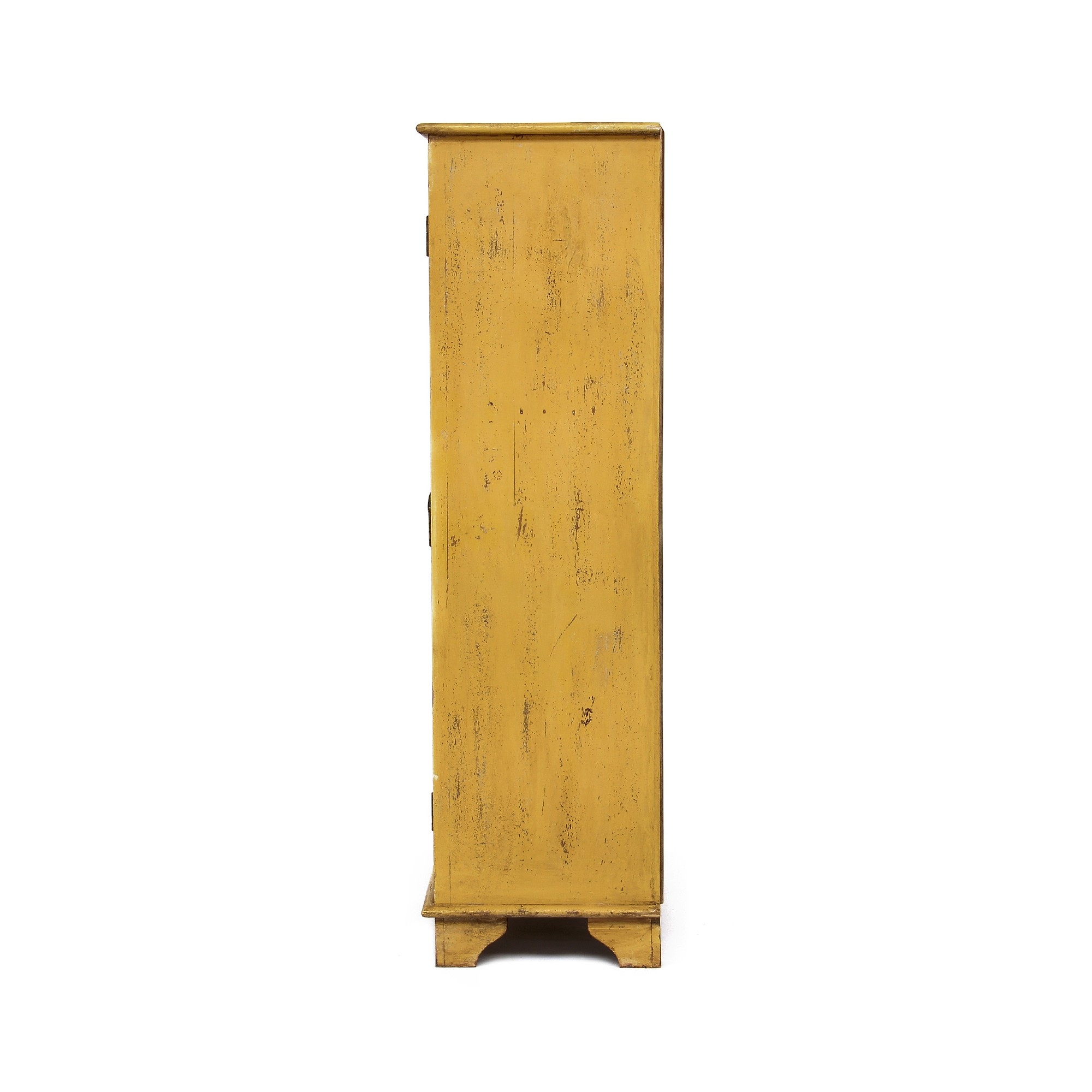 Schrank 'Mewar', gelb, B 96 cm, H 140 cm, T 40 cm von fischer's lagerhaus