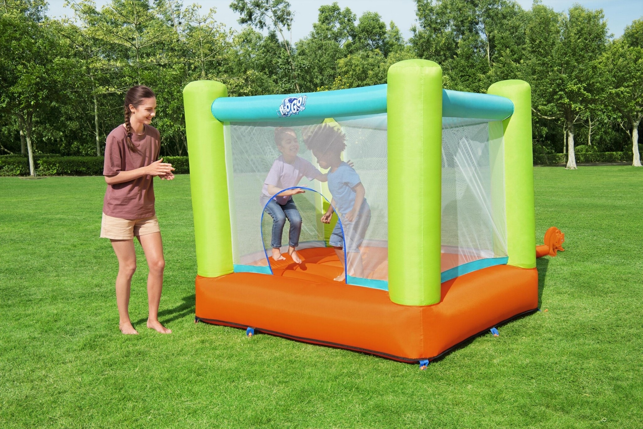 Playcenter Jump And Soar Mega Bouncer