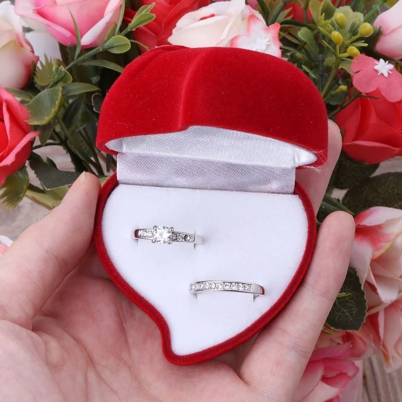 (6x6x4cm) Herz Ringschatulle Samt Schmuck Organizer Box für Ringe / Ohrringe - Rot / Weiss