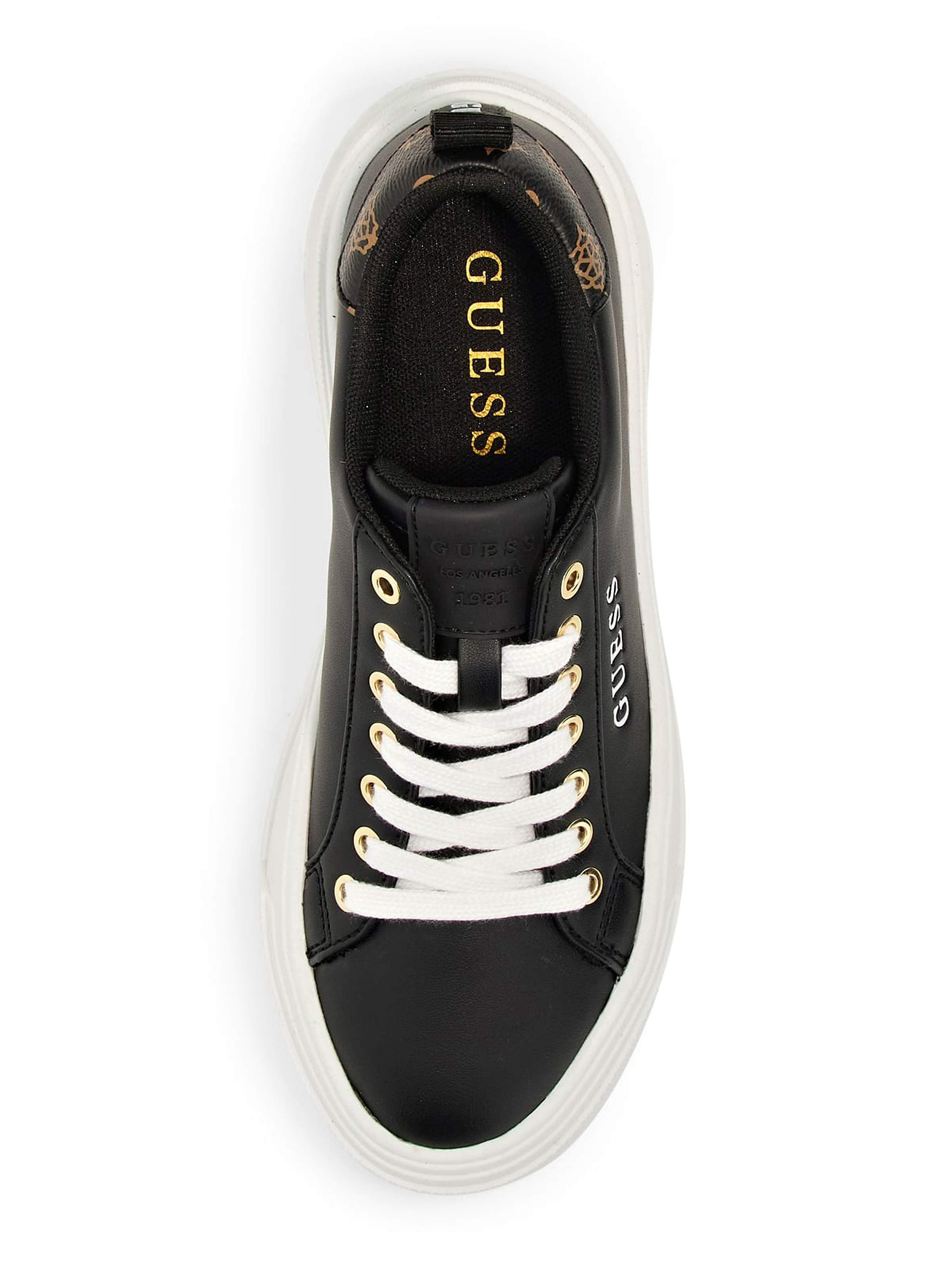 Sneaker