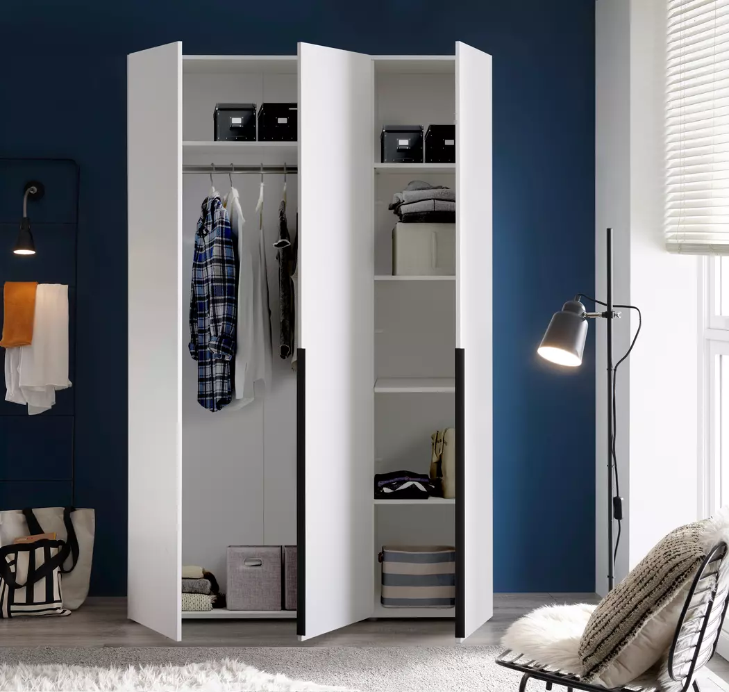 Kleiderschrank Marlu 135 x 210 cm