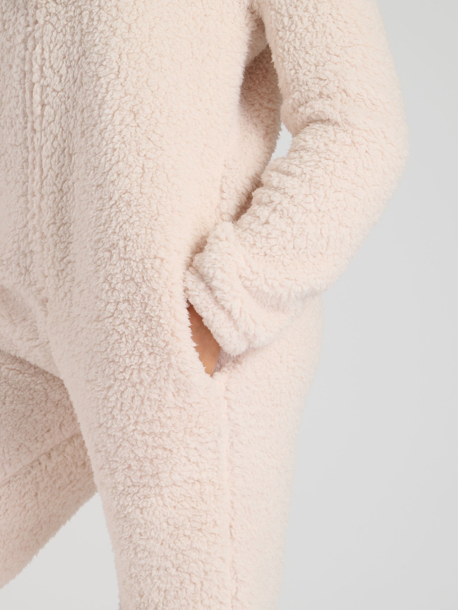 Crème - Loungeable Christmas Sherpa XL Ears Teddy All-In-One