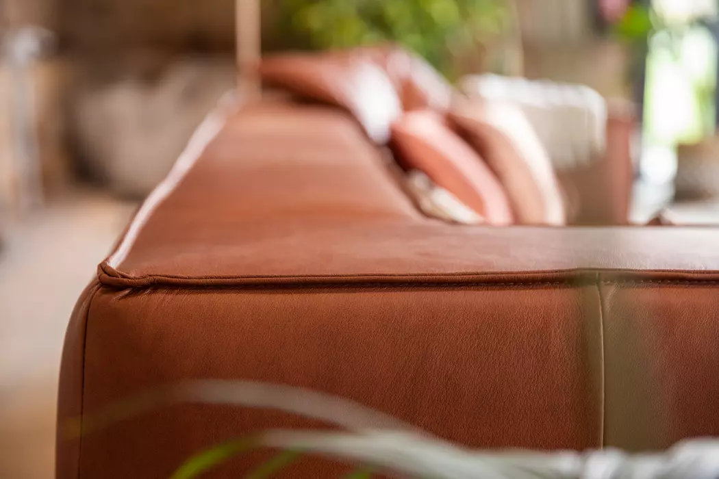 Sofa 18050 around-the-block