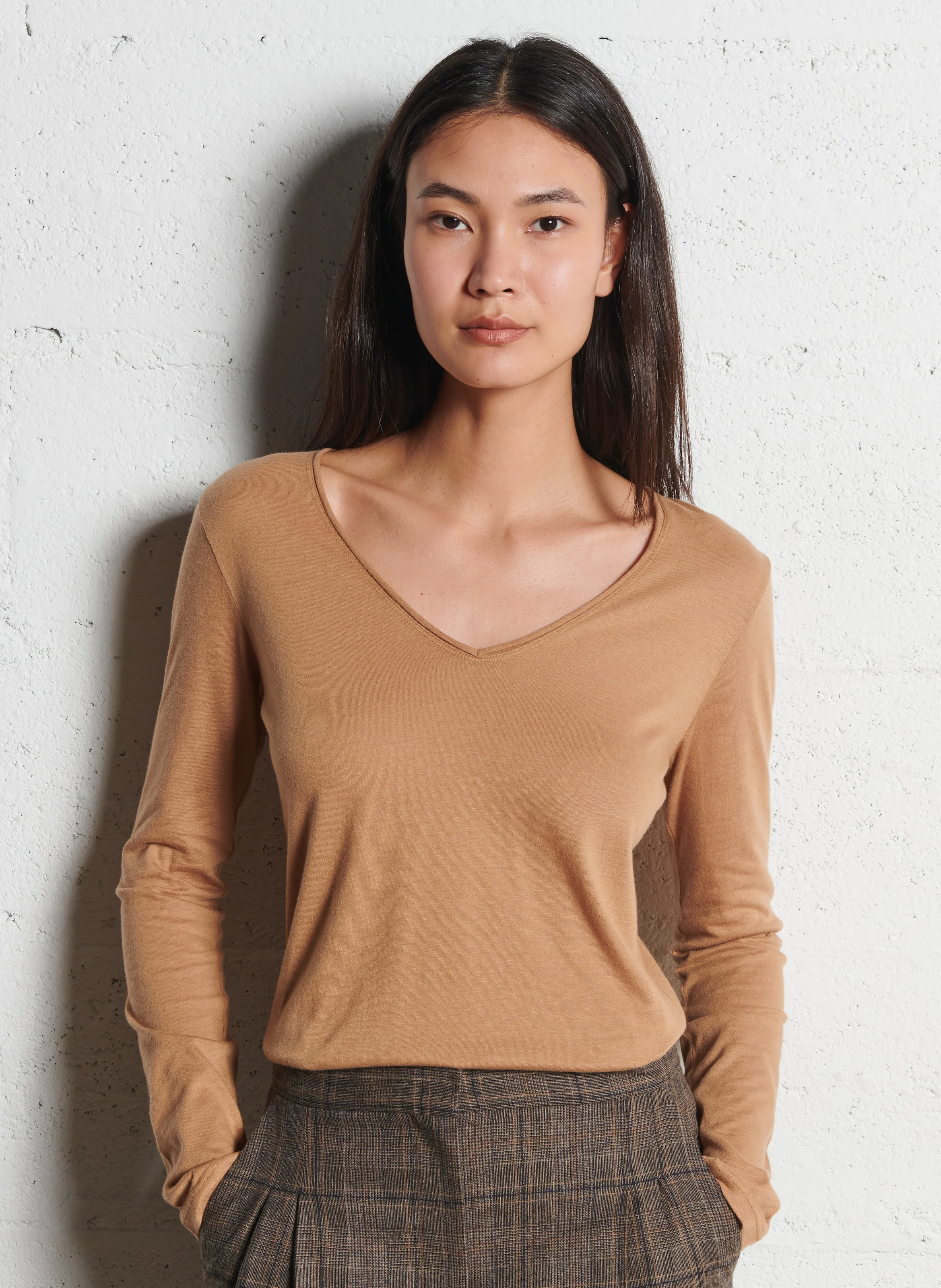 Tee-shirt col V en coton mélangé | Beige