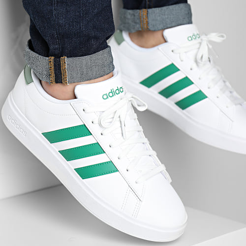 Baskets Grand Court 2 HP2535 Footwear White Court Green Silvia Green