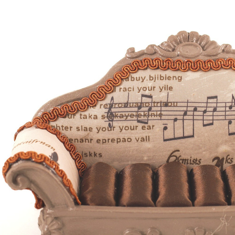 Porte bijoux bagues canapé notes de musique Brun