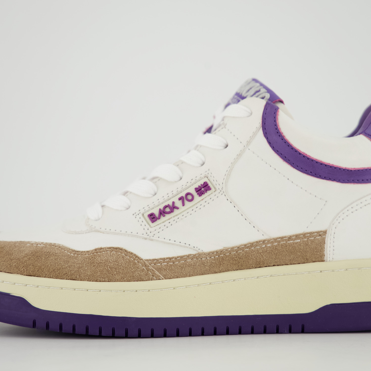 Back 70 Sneaker