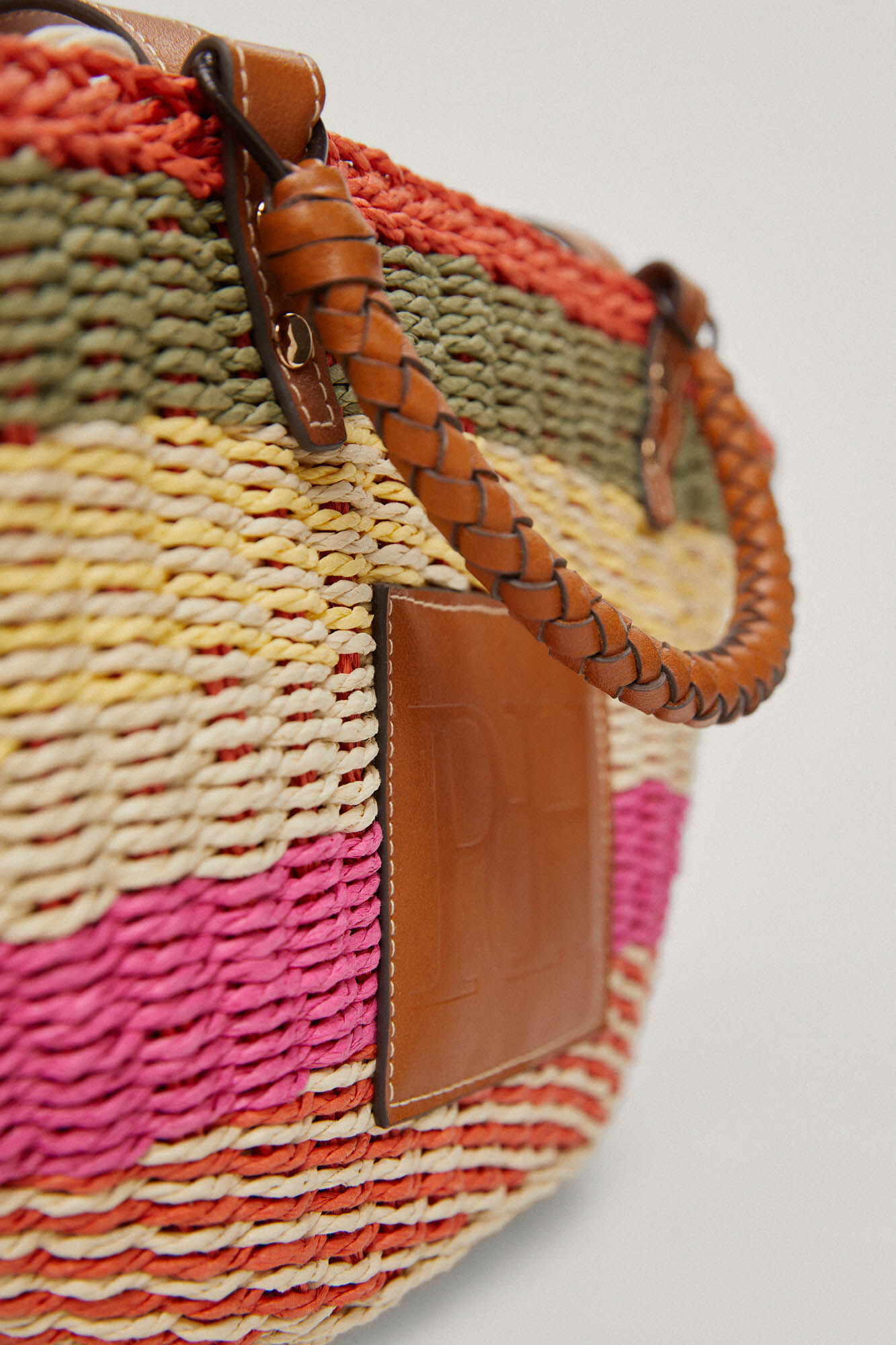 Capa listrada de ráfia multicolorida - Rosa