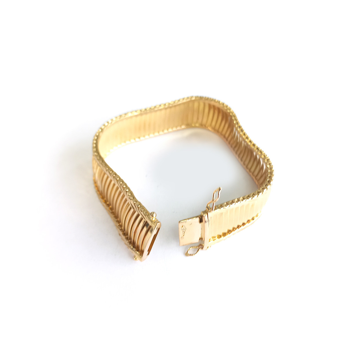 Bracelet d'occasion or 750 jaune maille omega 19 cm