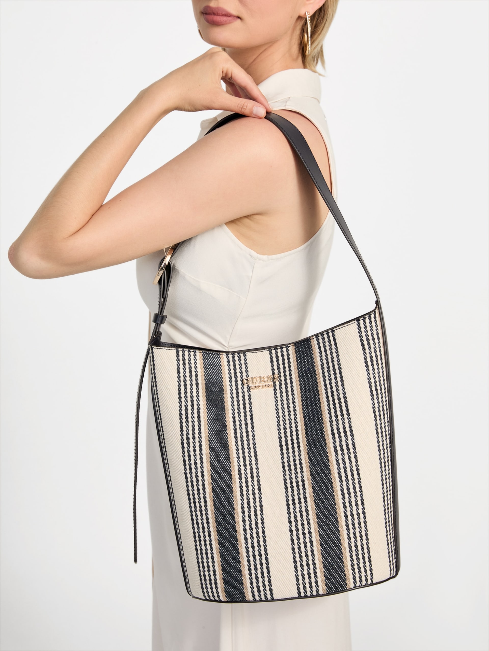 Bolsa grande estilo saco Nicolette em lona listrada