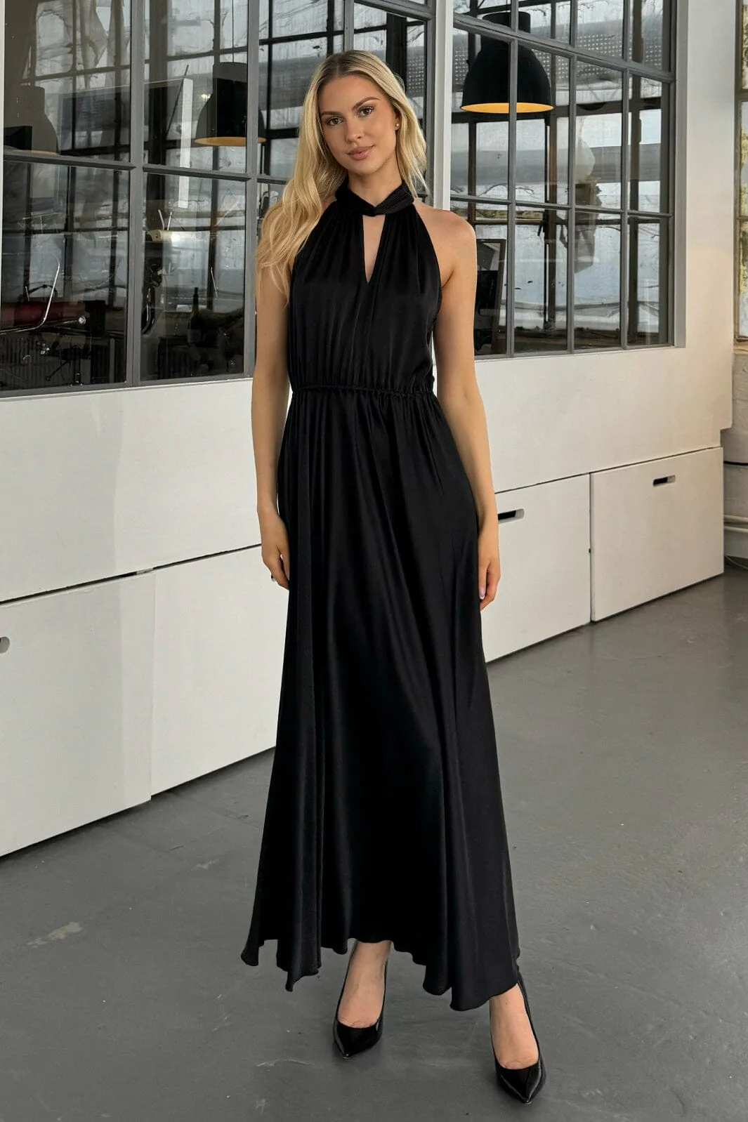 Karmamia Ava Maxi Dress black