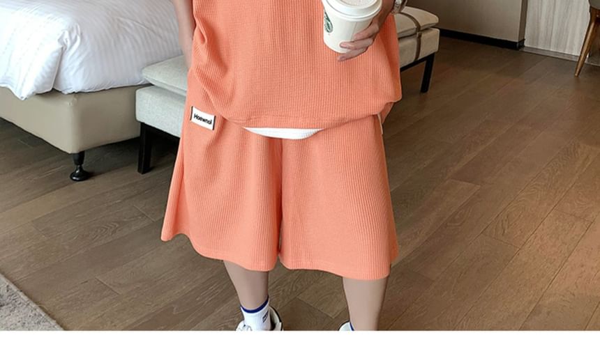 Diphon - Set: Mock tweedelig 3/4-mouw ronde hals two-tone T-shirt + elastische taille wijde pijpen shorts