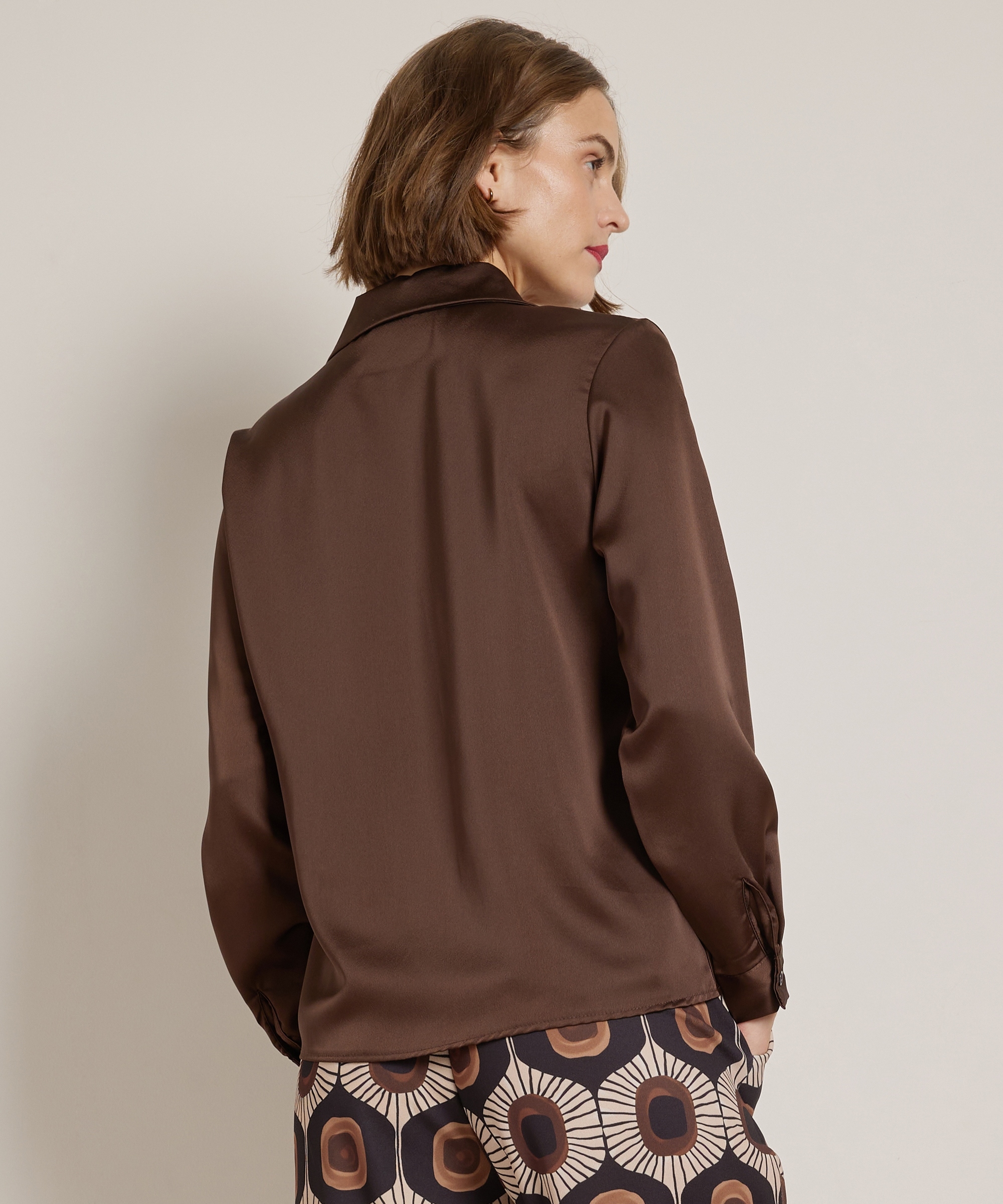 blouse met knoopdetail