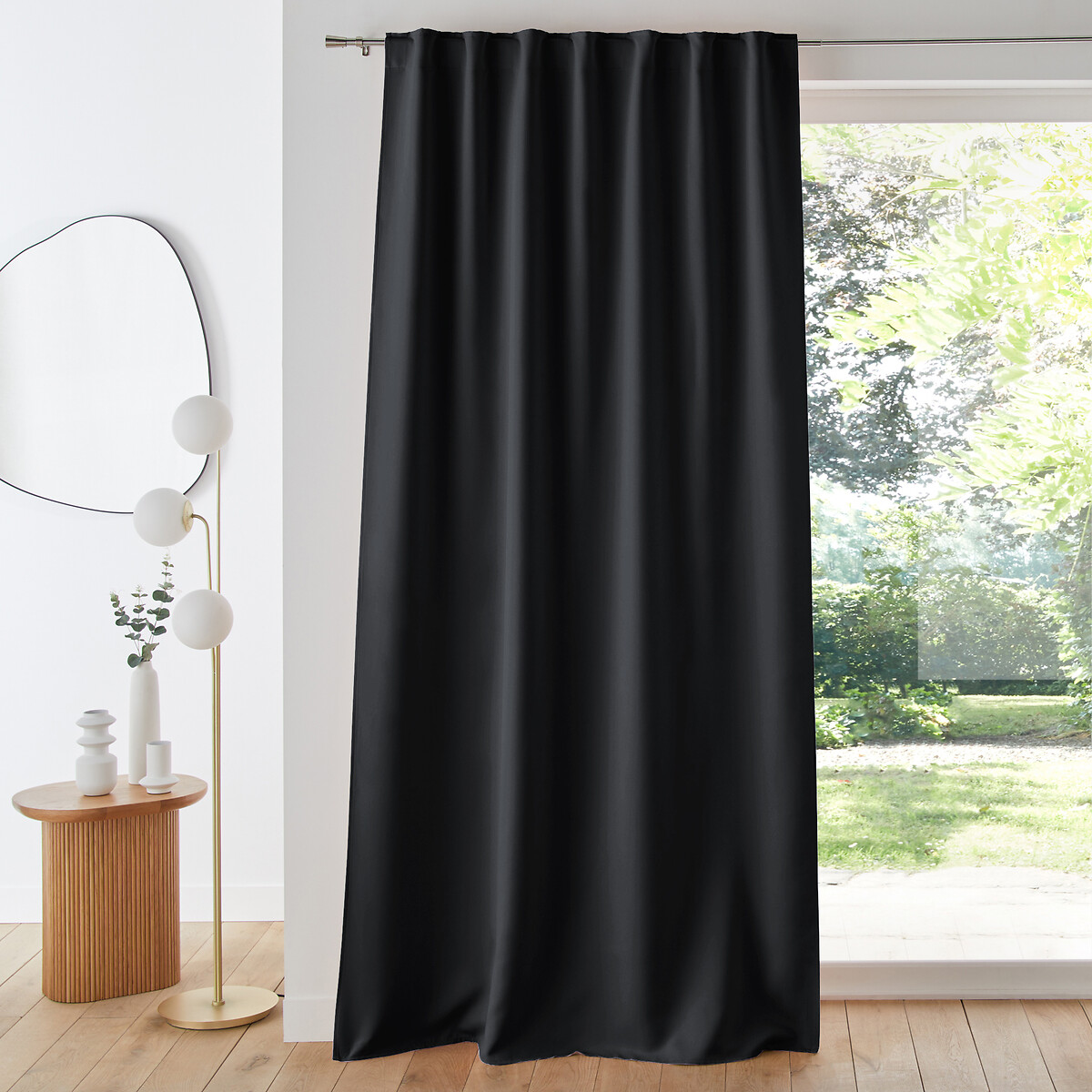 LA REDOUTE INTERIEURS<br>Cortina blackout Voda com laços ocultos