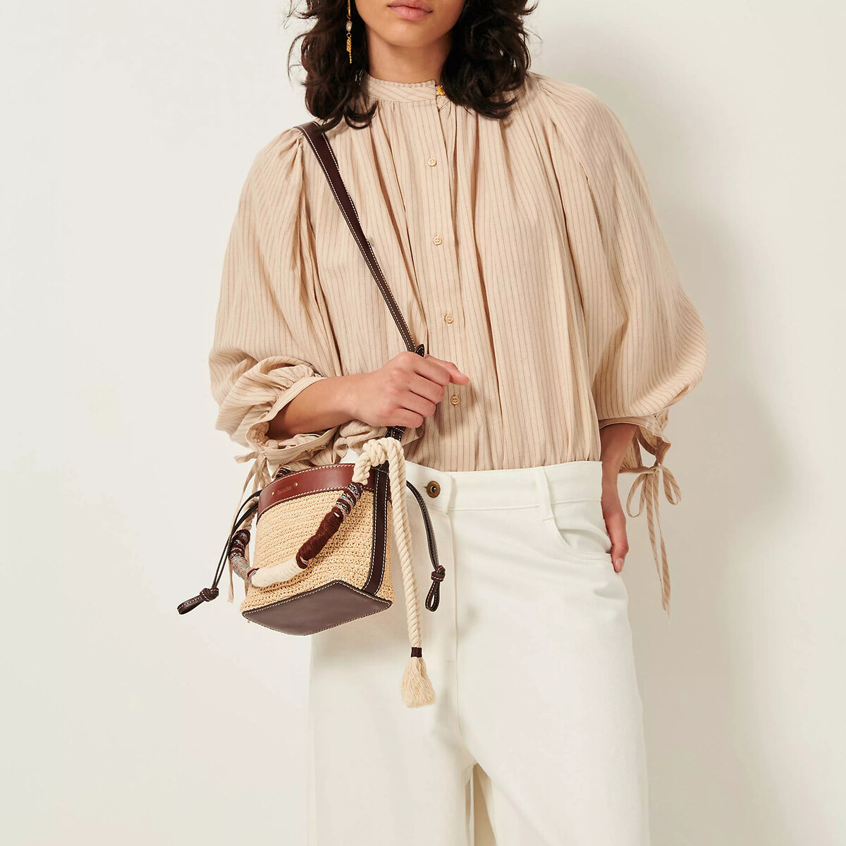Blusa listrada SESSUN com decote redondo e mangas bufantes, DALI