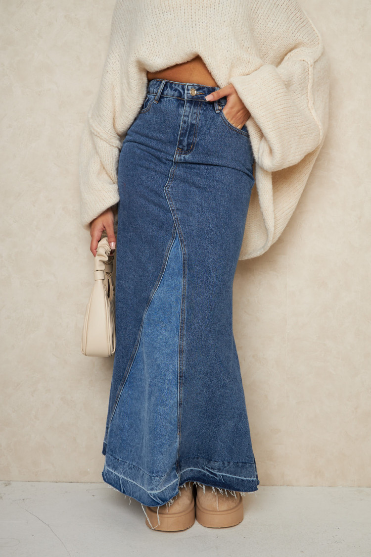 Jupe en jean bleu asymétrique