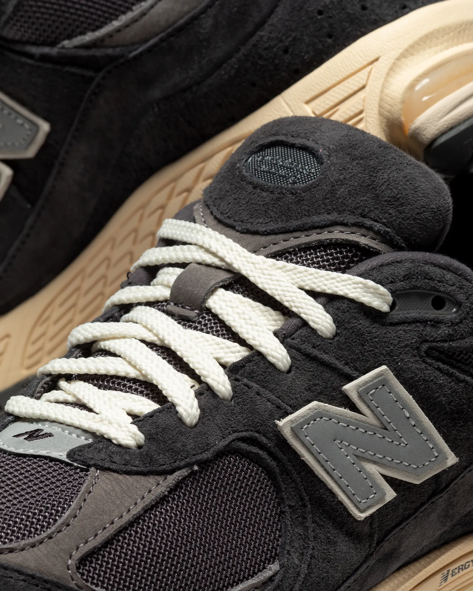 New Balance M2002RV1